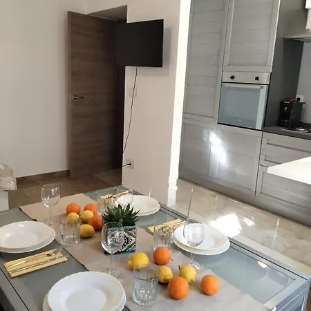 Odysea Apartment *